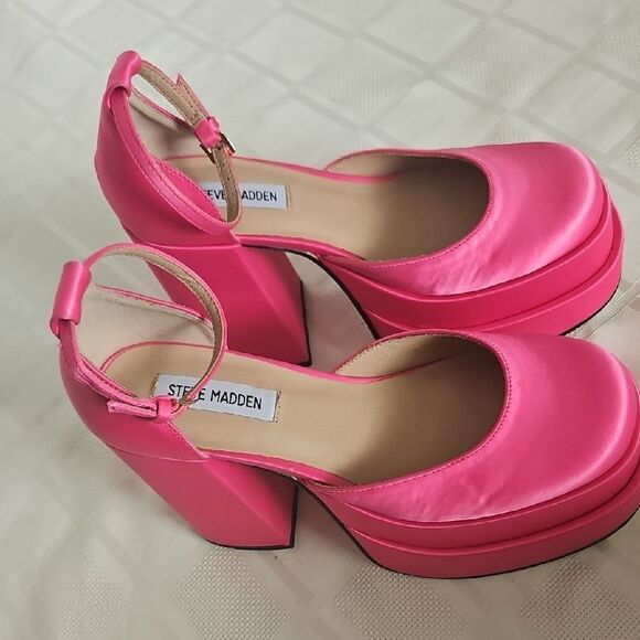 Steve Madden Pink Tamy Platform Heels - Picture 3 of 16